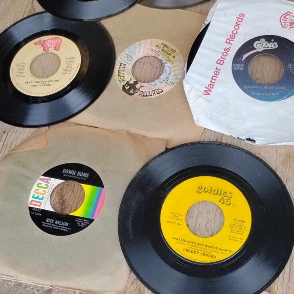 Assorted 45 RPM Vinyl Singles - Black with Multi-Color Labels - Picture 5 of 6